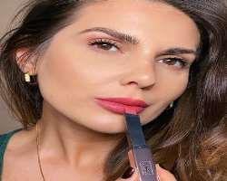 She endorses various brands and also gives product reviews on her YouTube channel as well as Instagram She endorses various brands and also gives product reviews on her YouTube channel as well as Instagram.
